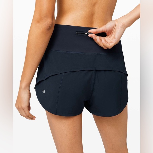 A Lululemon Speed Up Short High-Rise *2.5" lined - Picture 1 of 5